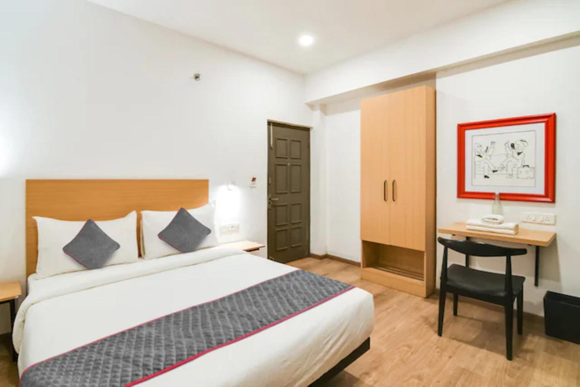 Hotel Fabhotel Sayeeda International - 600M From Park Circus 7 Point 3*